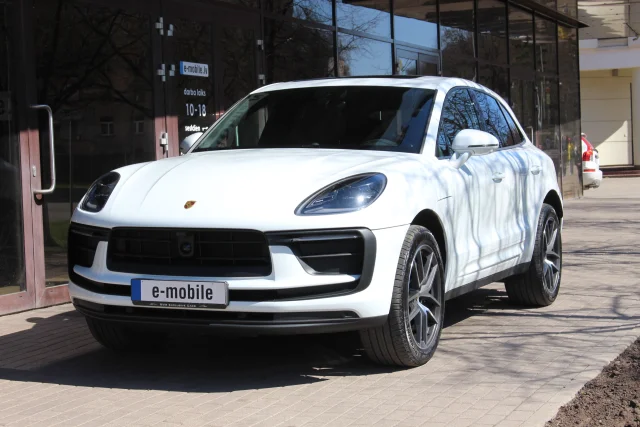 Image of Porsche Macan T PDK 2.0 195kW