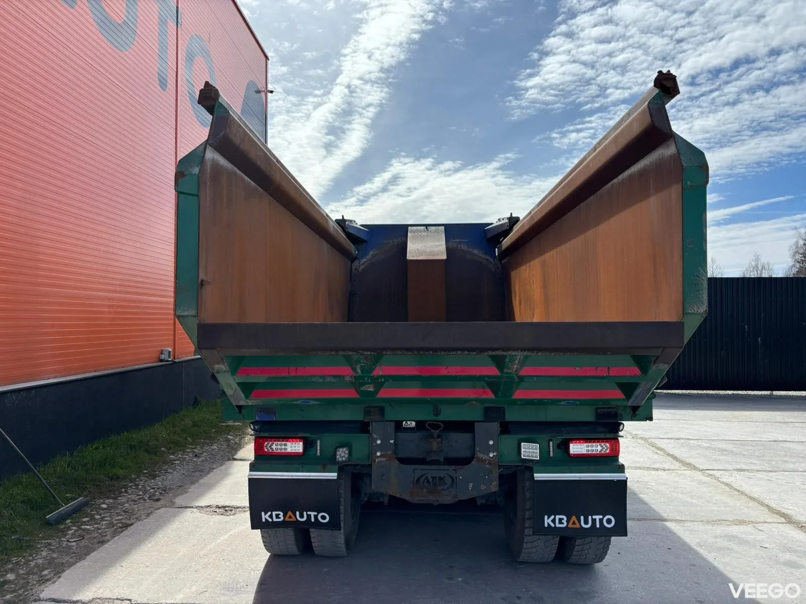 Volvo FMX RETARDER / BOX L=6888 mm 540kW