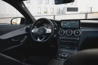 Mercedes-Benz C220 2.0 143kW thumbnail