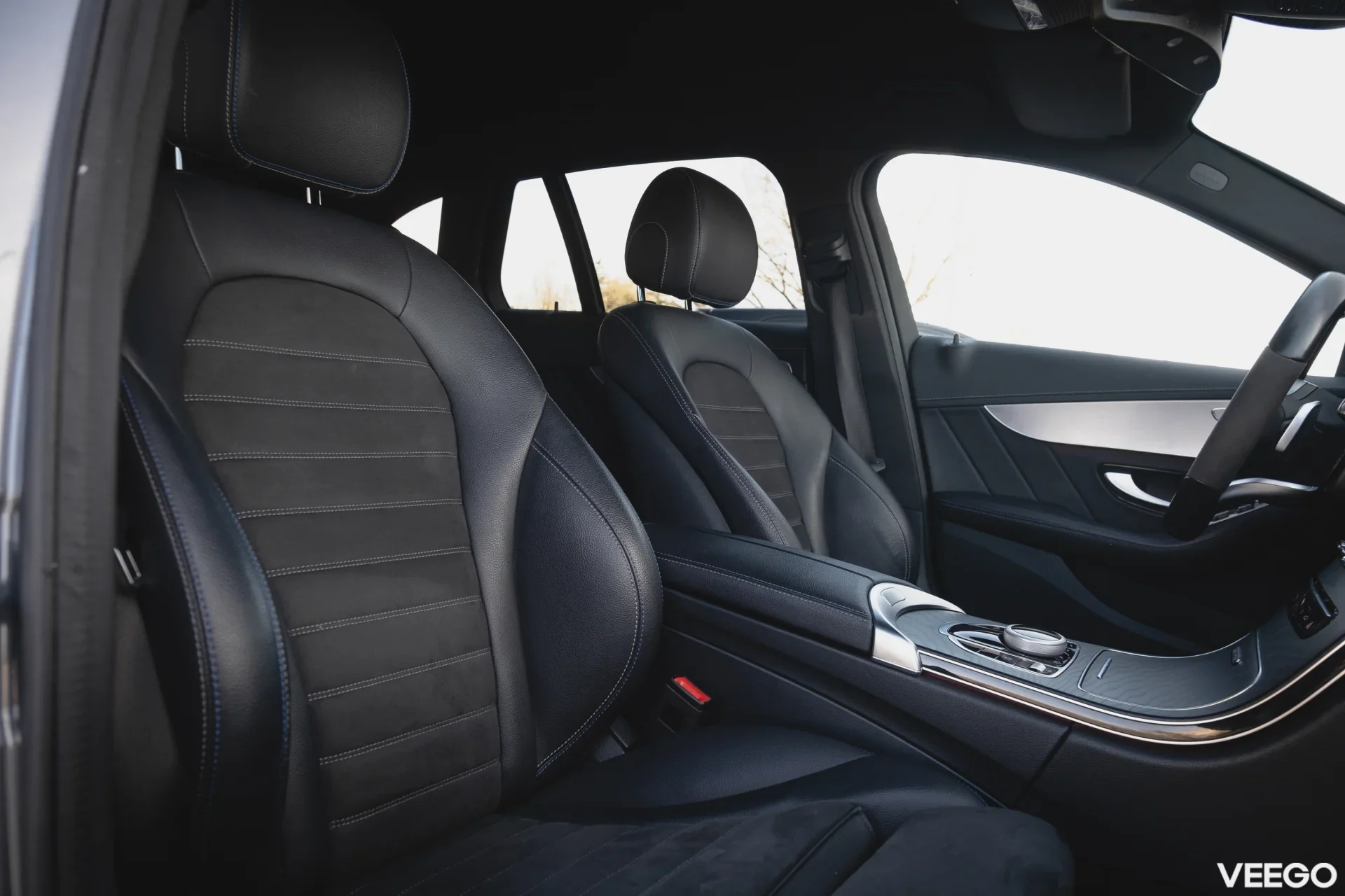 Mercedes-Benz C220 2.0 143kW