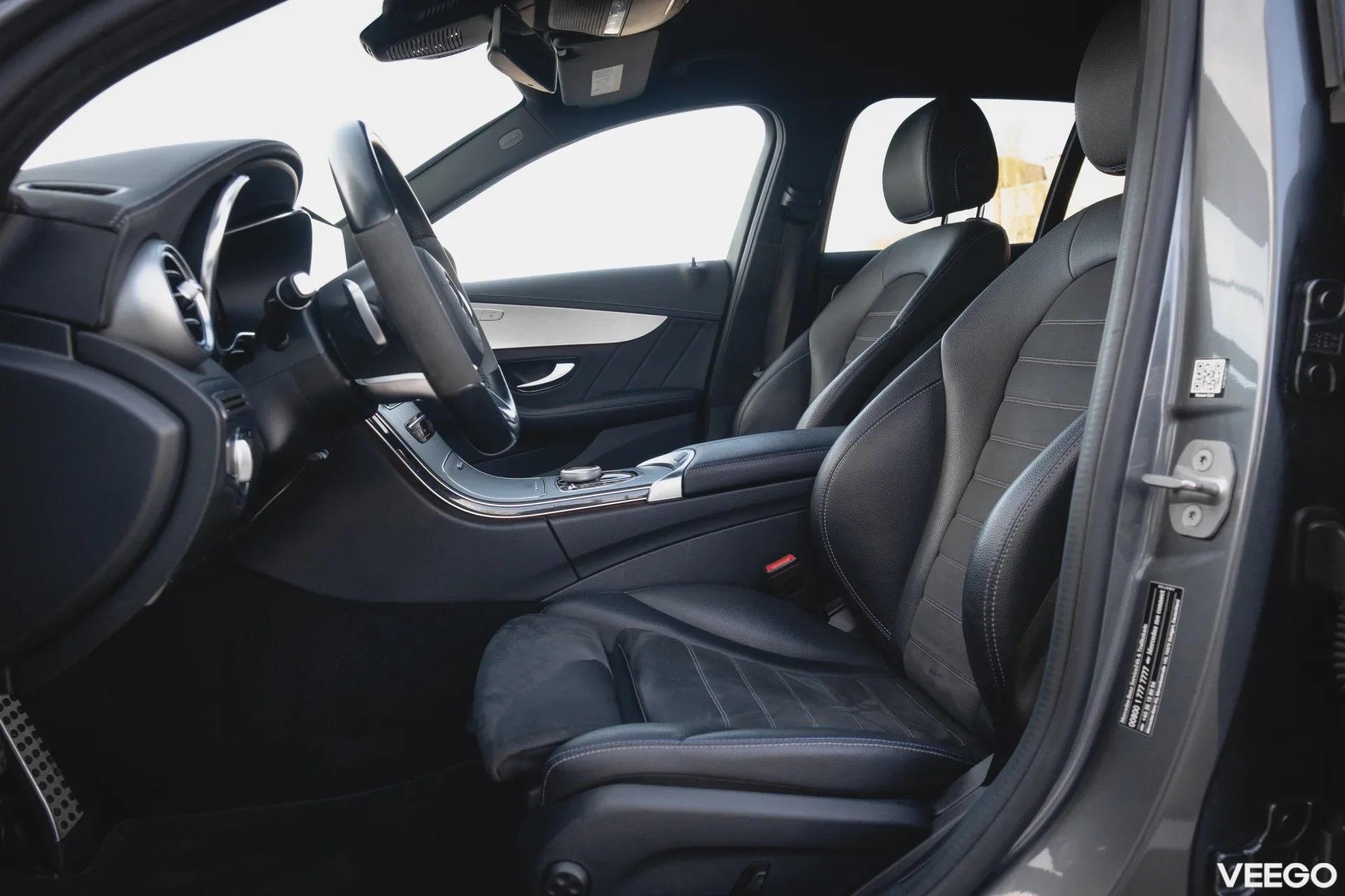 Mercedes-Benz C220 2.0 143kW