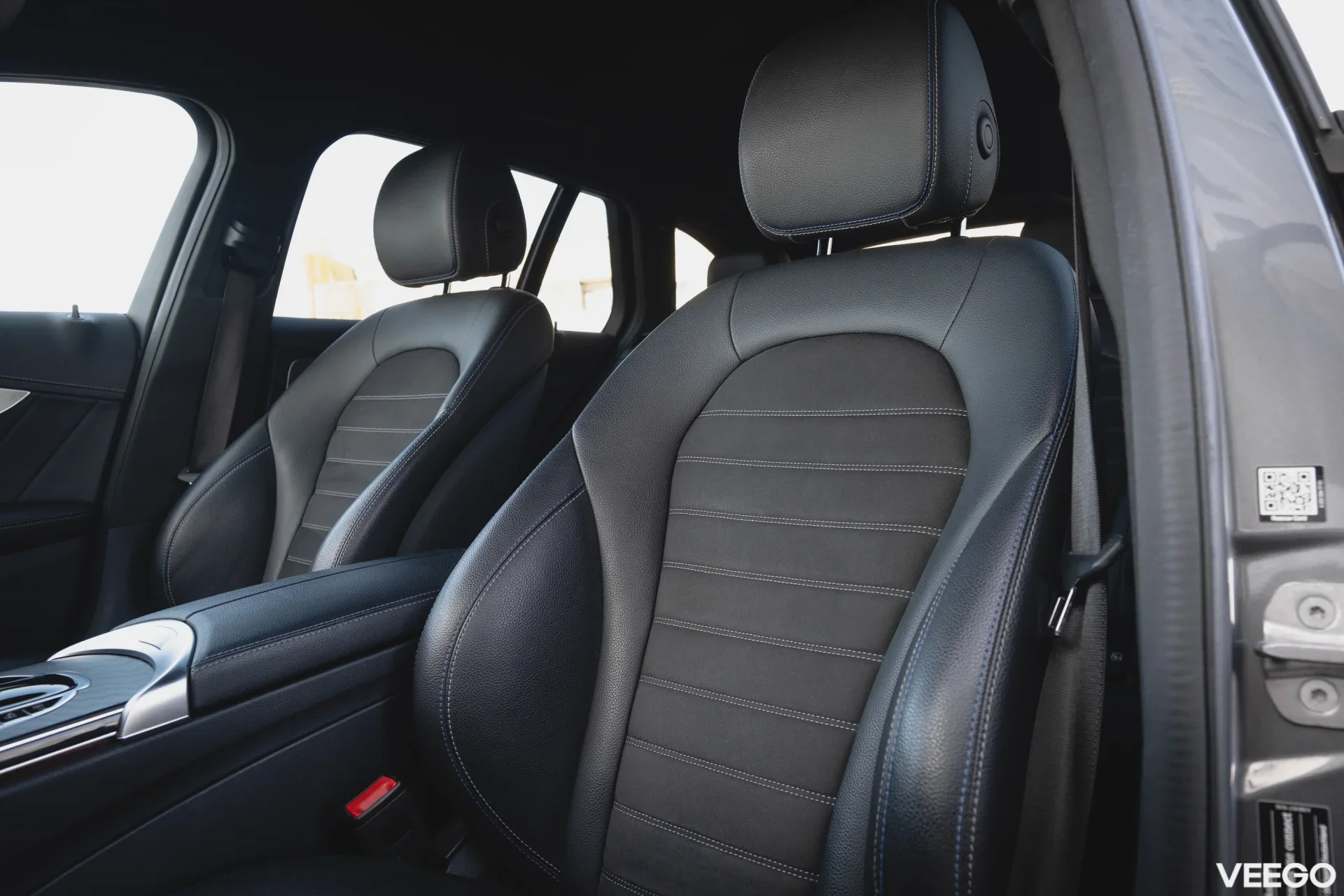 Mercedes-Benz C220 2.0 143kW