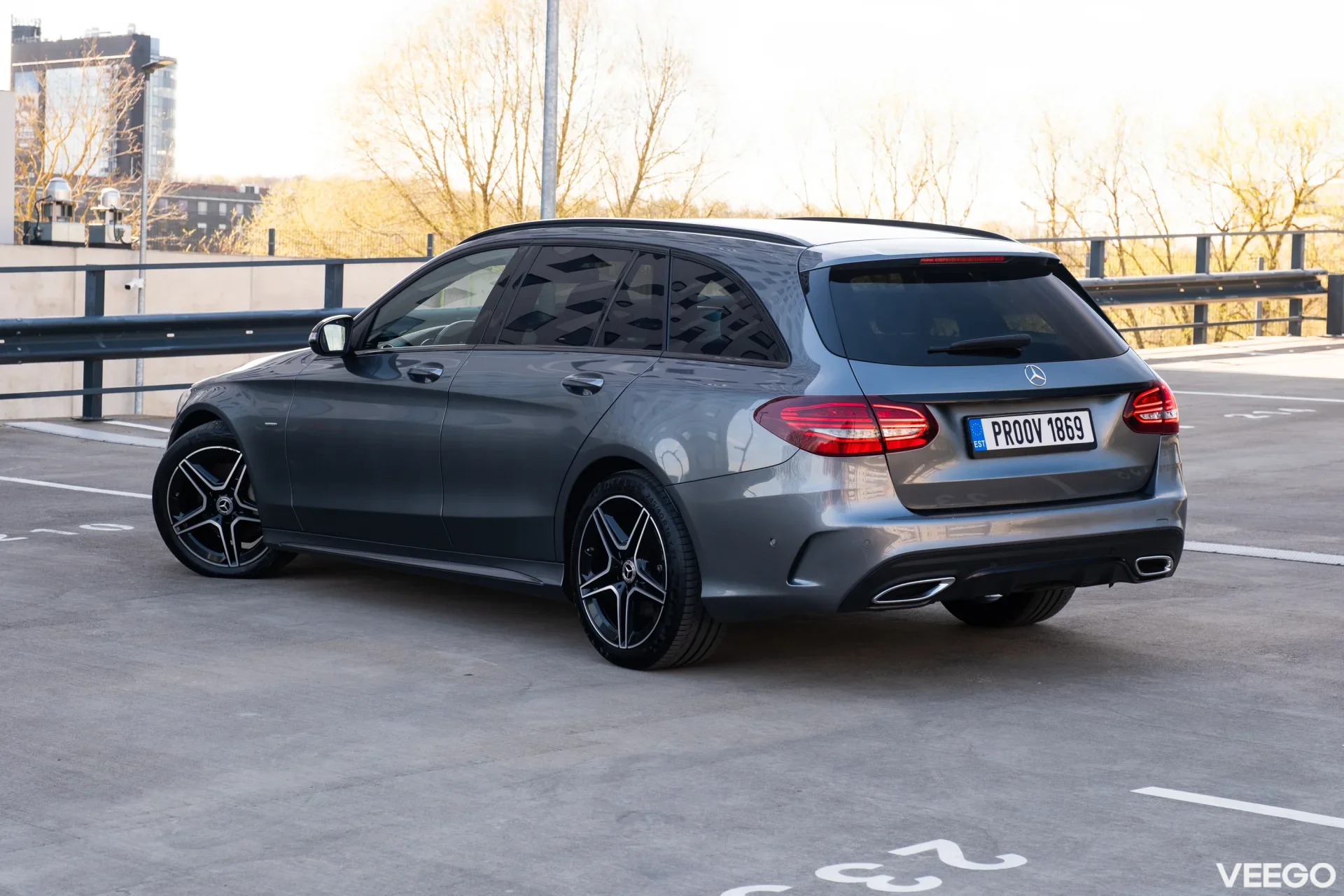 Mercedes-Benz C220 2.0 143kW