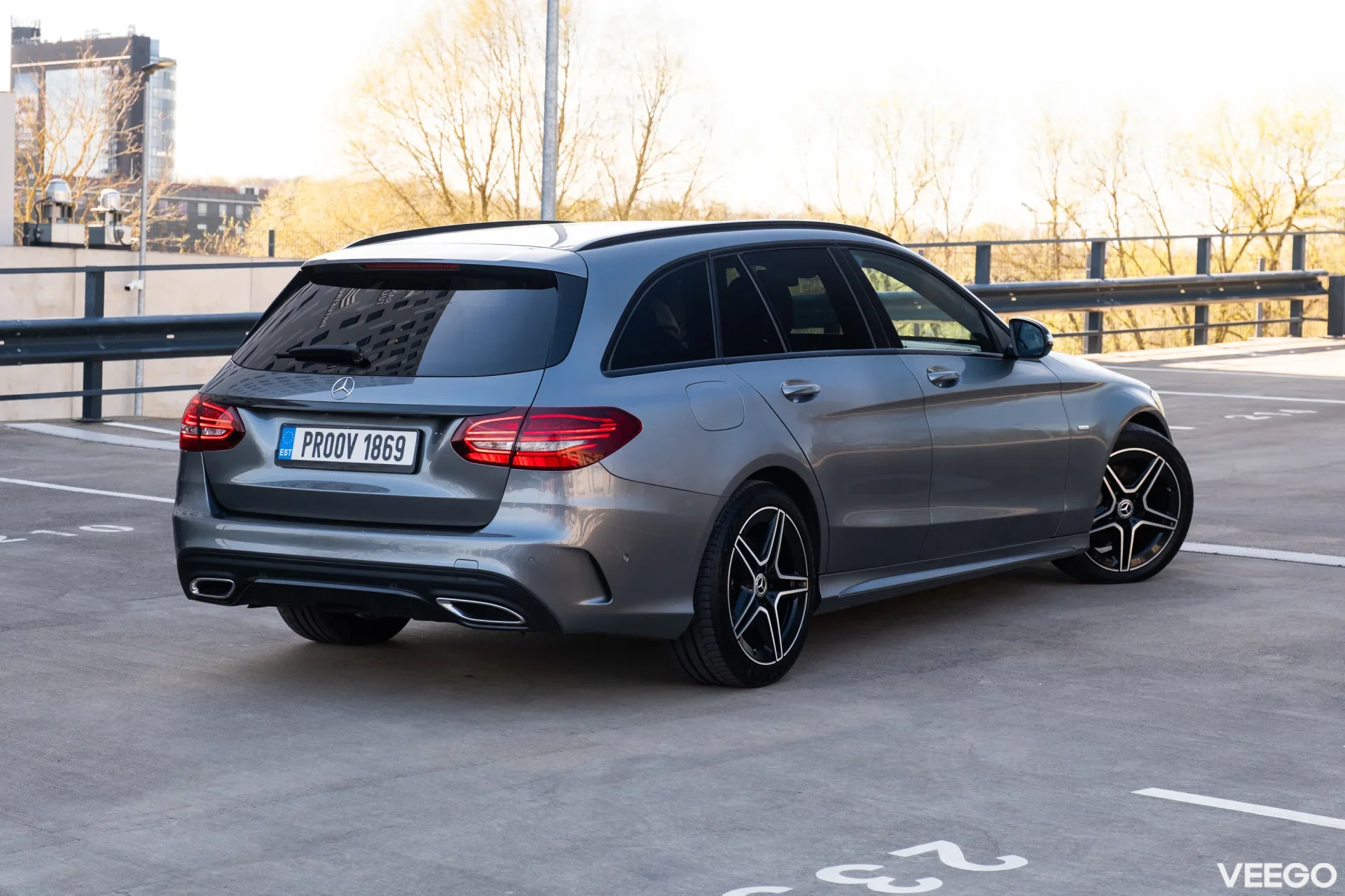 Mercedes-Benz C220 2.0 143kW