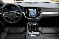 Volvo S60 POLESTAR AWD ÖHLINS B&W XENIUM INTELLI FULL 335kW thumbnail