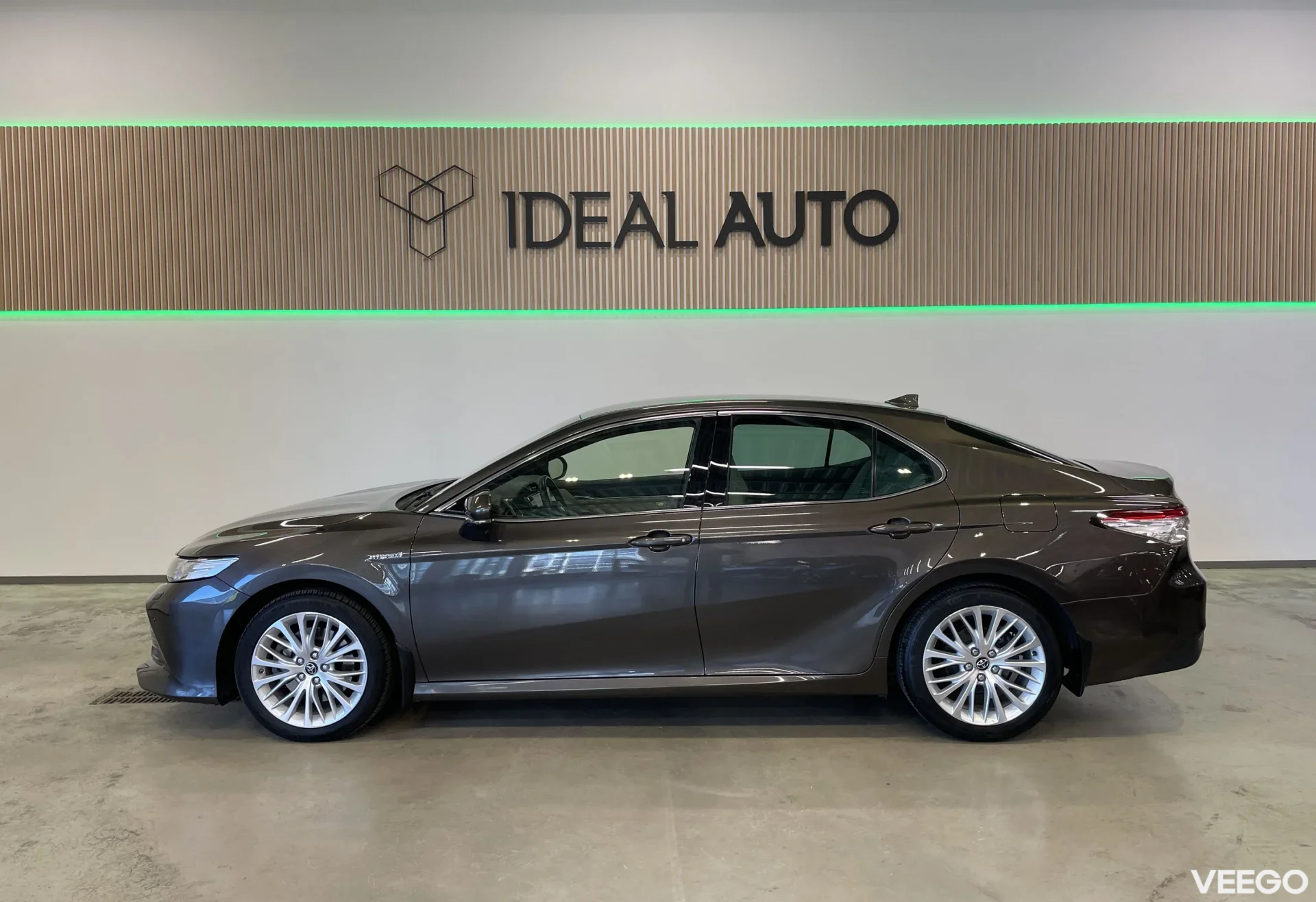 Toyota Camry Executive 2.5 131kW