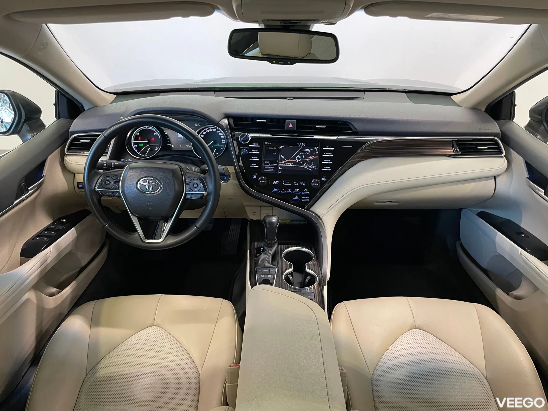 Toyota Camry Executive 2.5 131kW