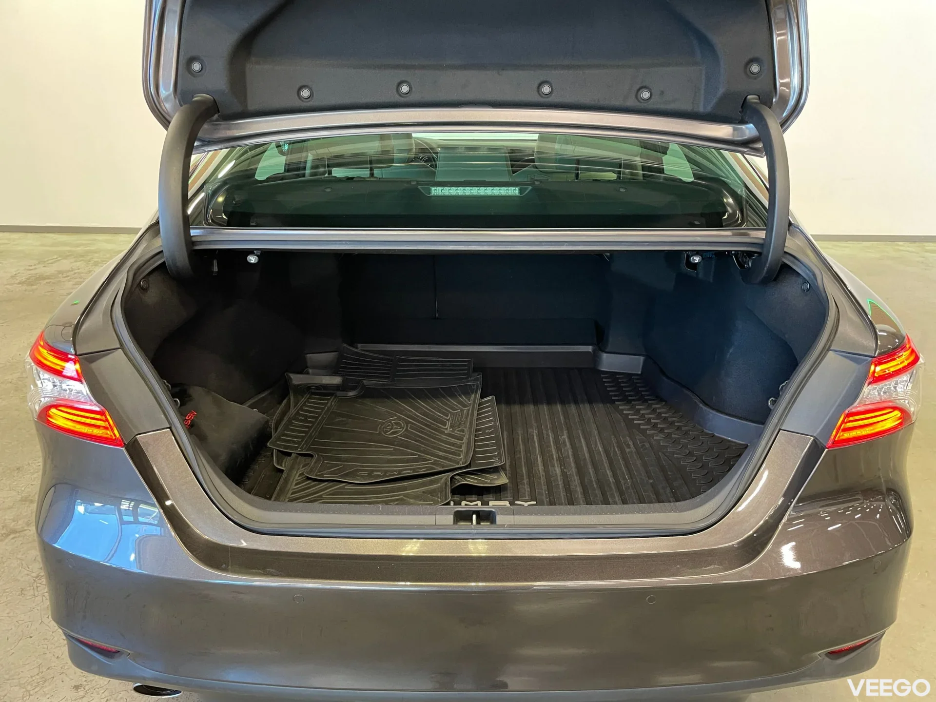 Toyota Camry Executive 2.5 131kW