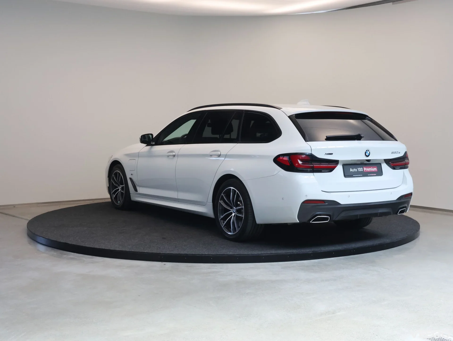BMW 530 X-Drive M-Sportpakett 2 215kW