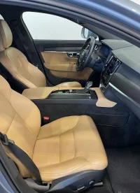 Volvo V90 Cross Country - 2 184kW thumbnail