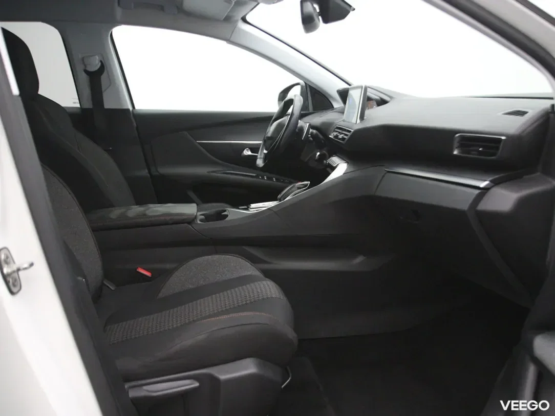 Peugeot 3008 1.2 96kW