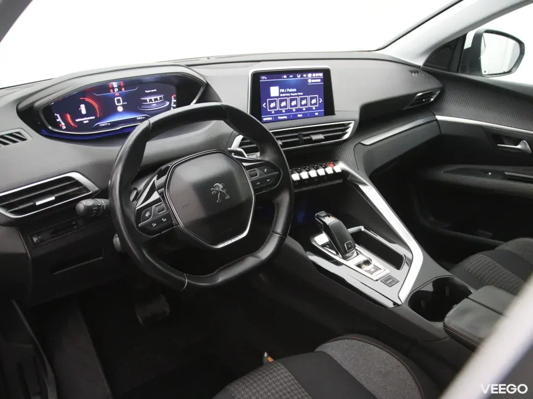 Peugeot 3008 1.2 96kW