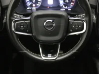 Volvo XC40 2 140kW thumbnail