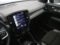 Volvo XC40 2 140kW thumbnail