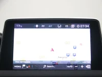 Peugeot 3008 1.2 96kW thumbnail