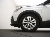 Peugeot 3008 1.2 96kW thumbnail