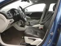 Volvo V40 2 88kW thumbnail