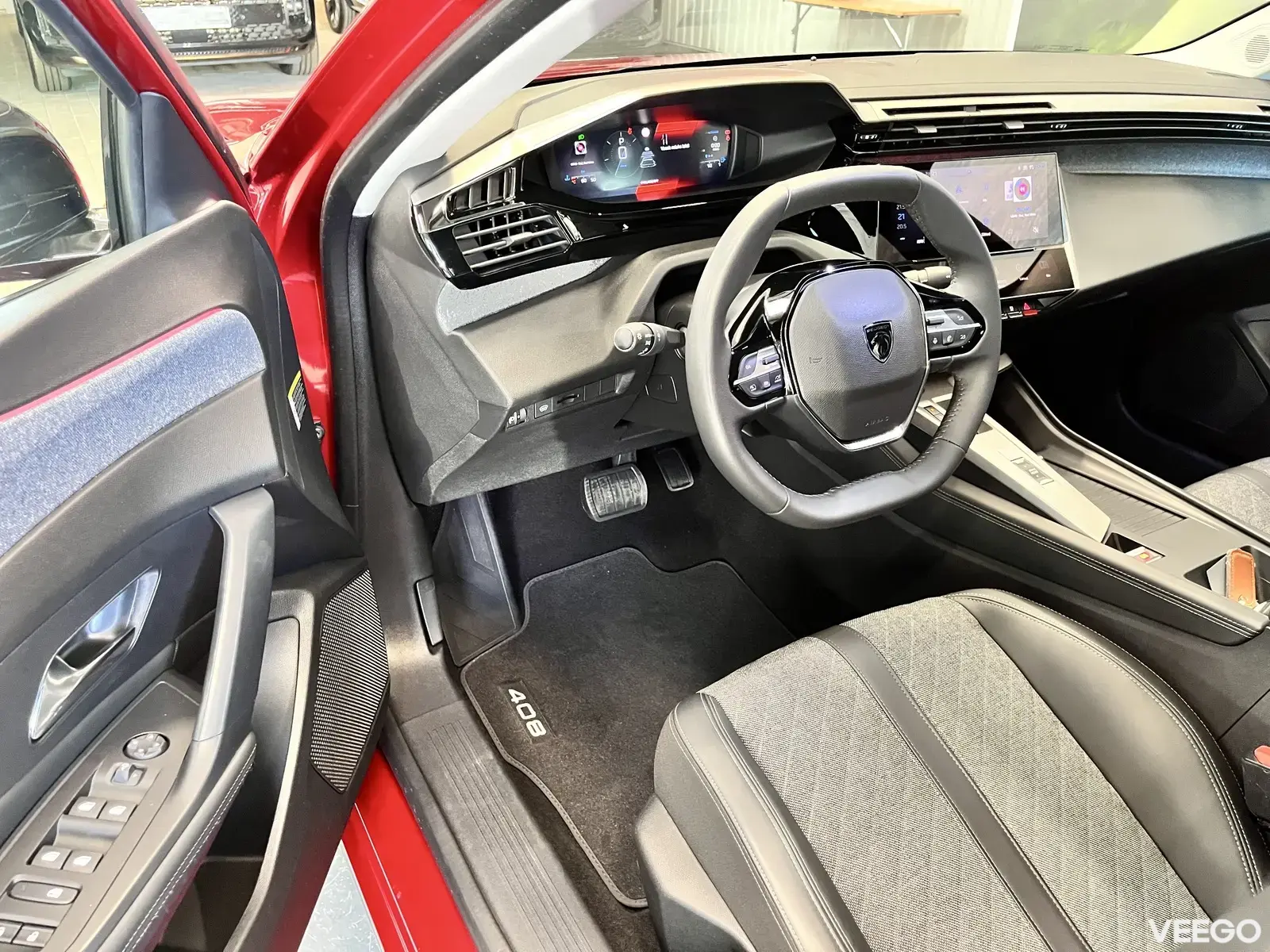 Peugeot 408 1.2 96kW