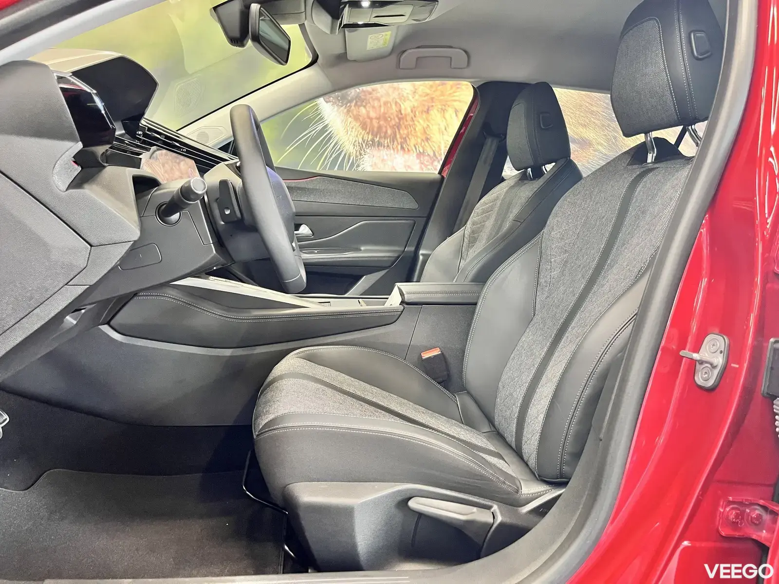 Peugeot 408 1.2 96kW