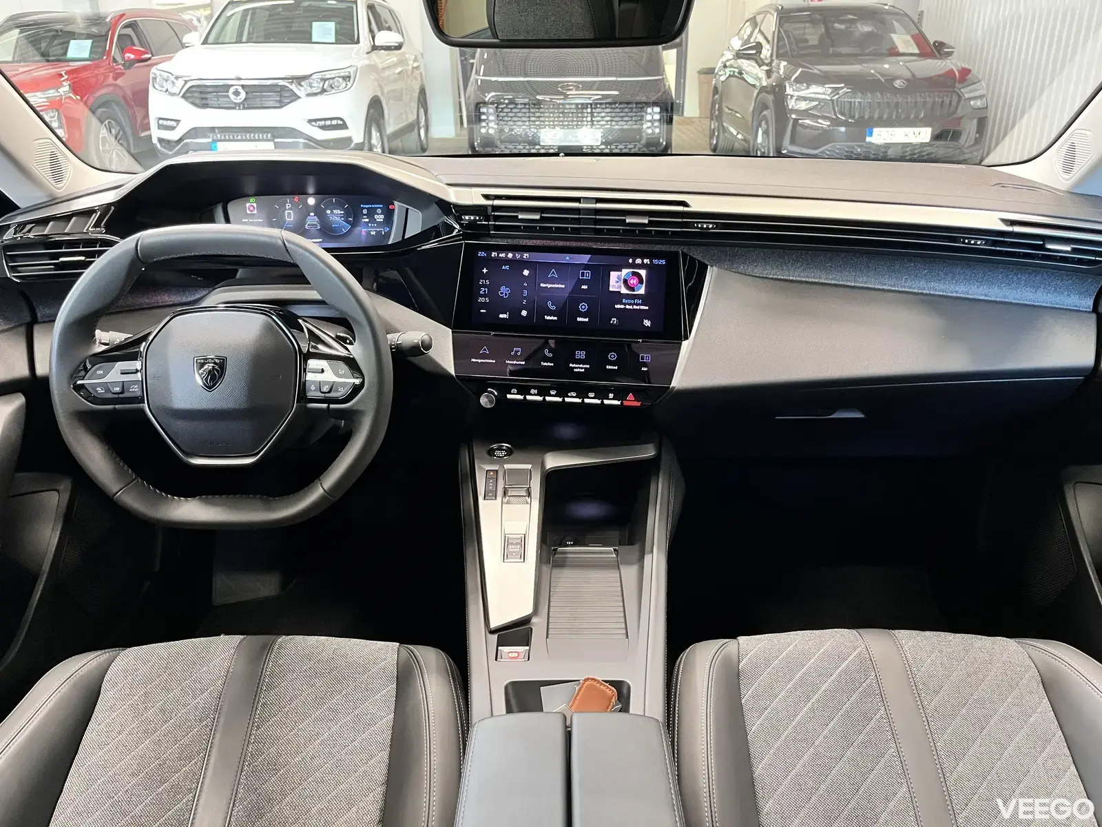Peugeot 408 1.2 96kW