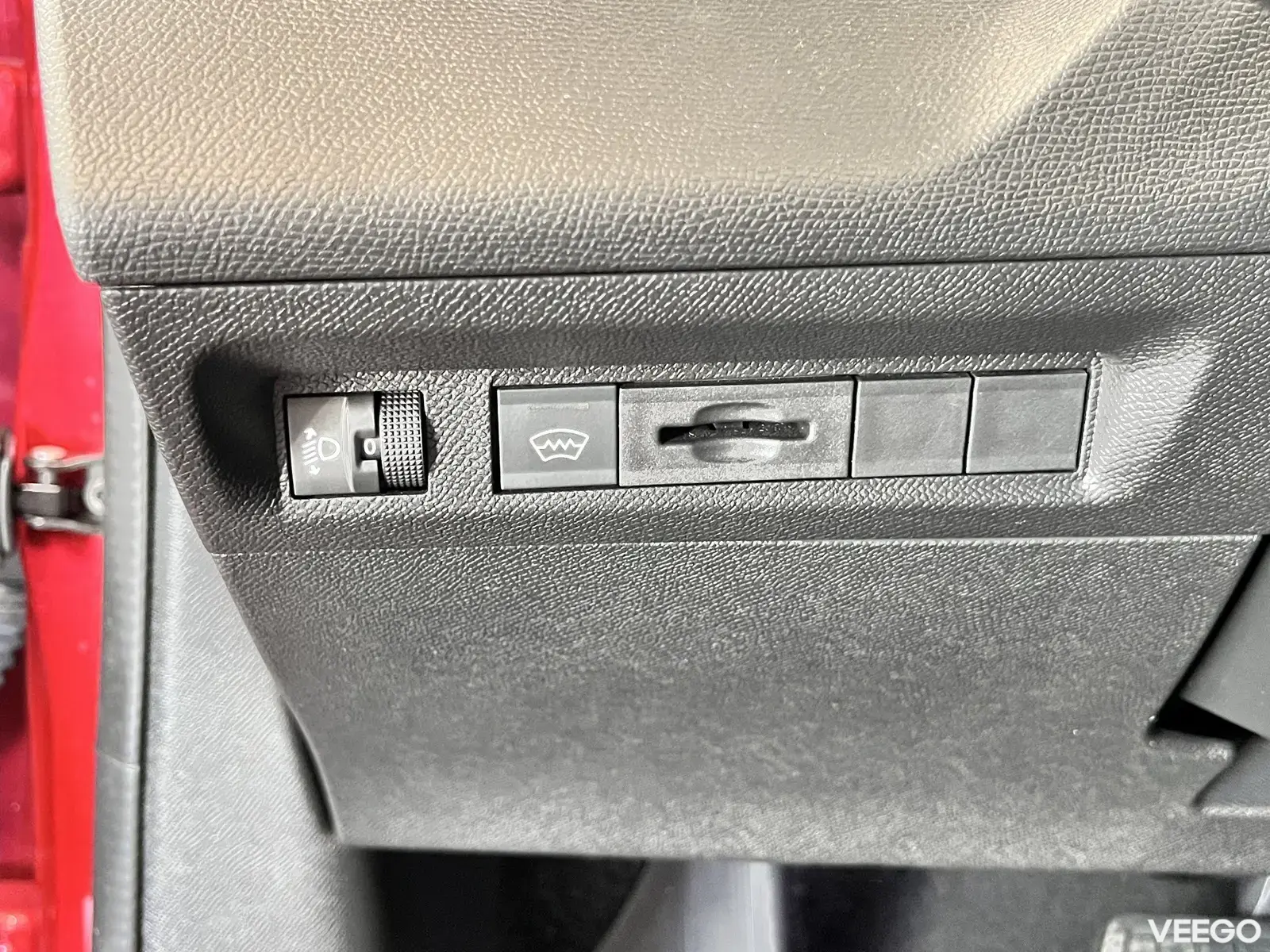 Peugeot 408 1.2 96kW