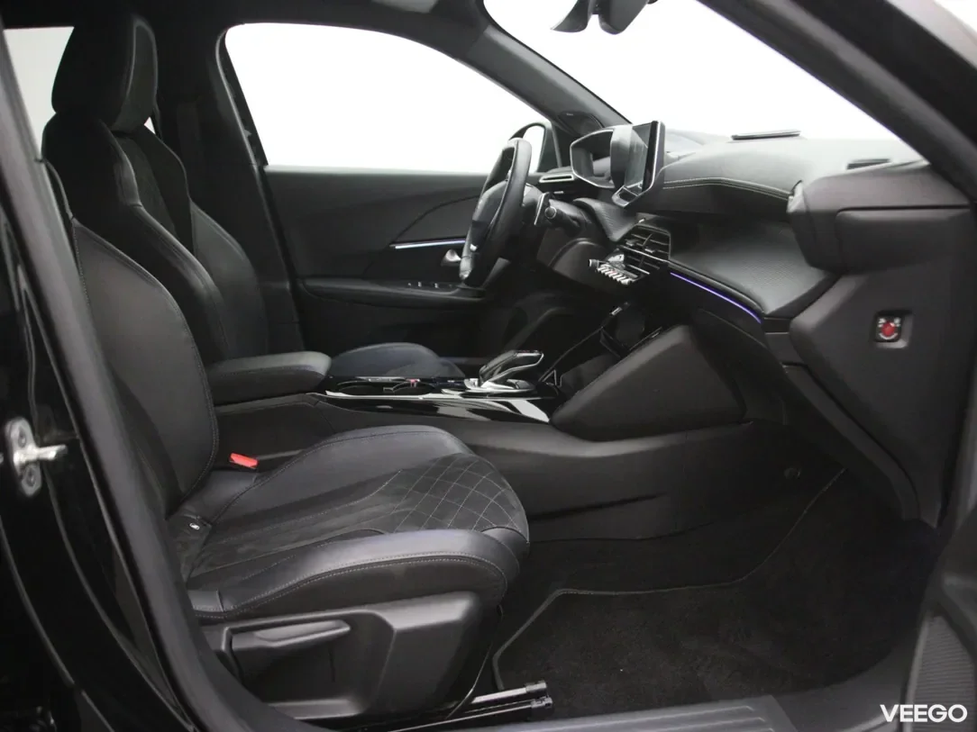 Peugeot 2008 1.2 96kW