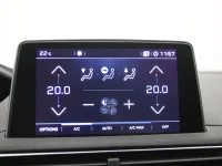 Peugeot 3008 1.2 96kW thumbnail