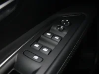 Peugeot 3008 1.2 96kW thumbnail
