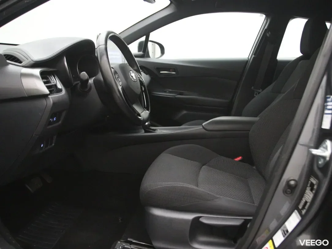 Toyota C-HR 1.8 90kW