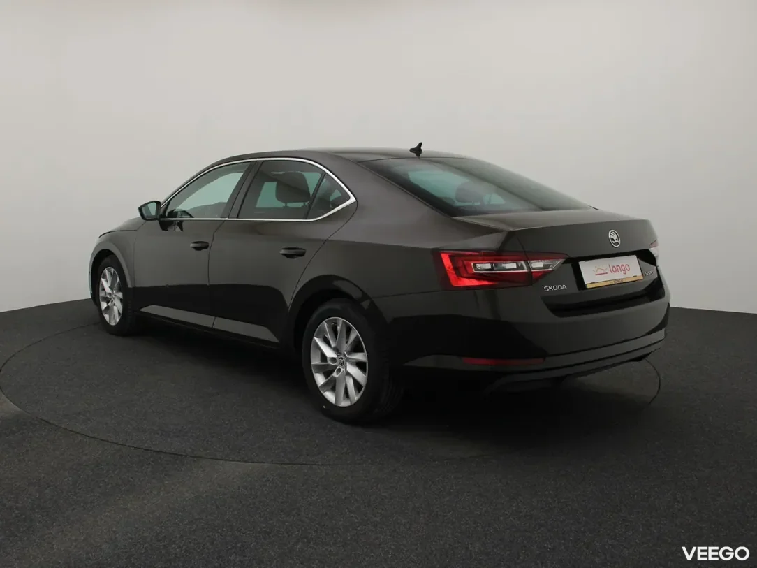 Skoda Superb 1.6 88kW