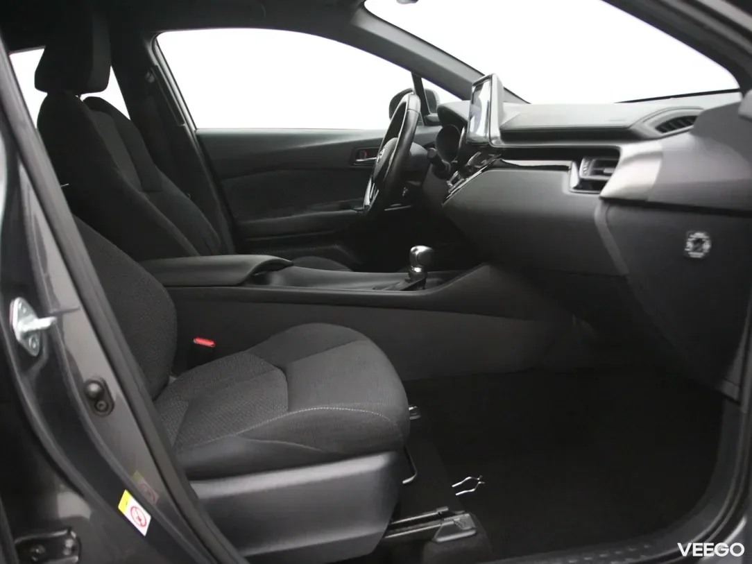 Toyota C-HR 1.8 90kW