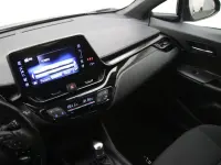 Toyota C-HR 1.8 90kW thumbnail