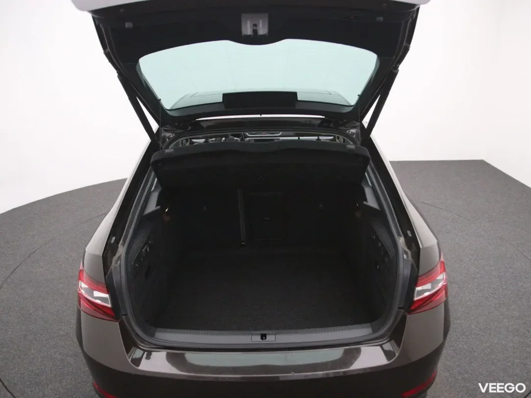 Skoda Superb 1.6 88kW