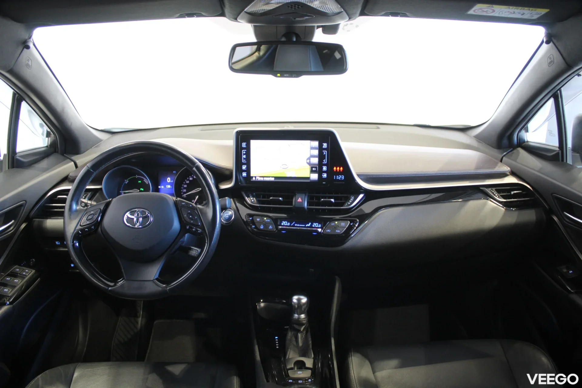 Toyota C-HR Luxury Plus 1.8 72kW