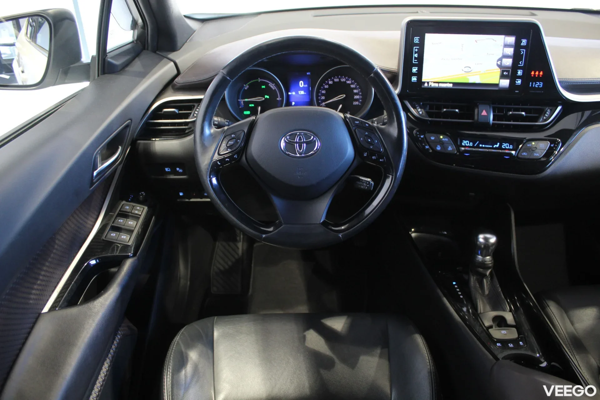 Toyota C-HR Luxury Plus 1.8 72kW