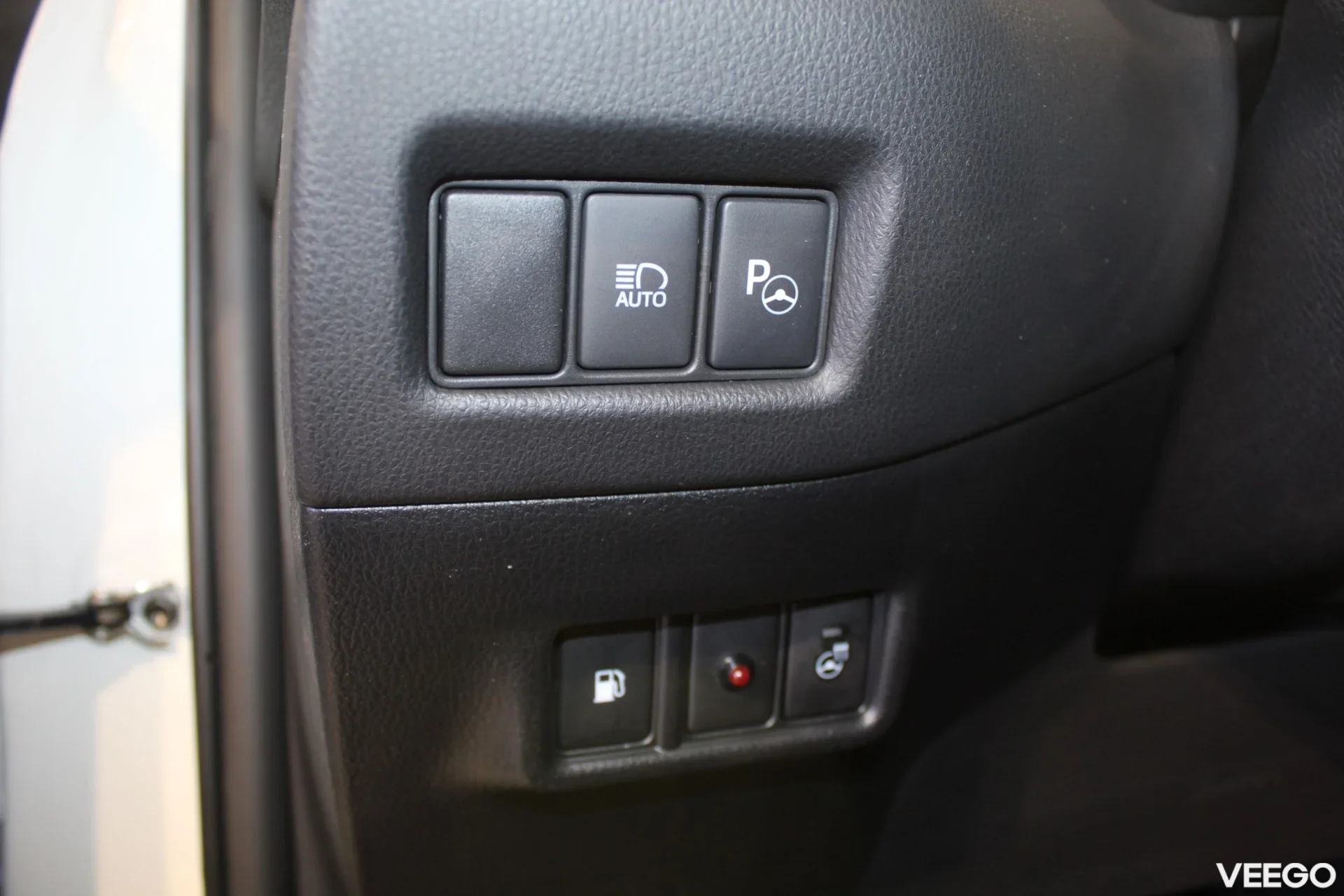 Toyota C-HR Luxury Plus 1.8 72kW