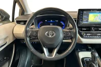 Toyota Corolla Luxury Hybrid 1.8 72kW thumbnail