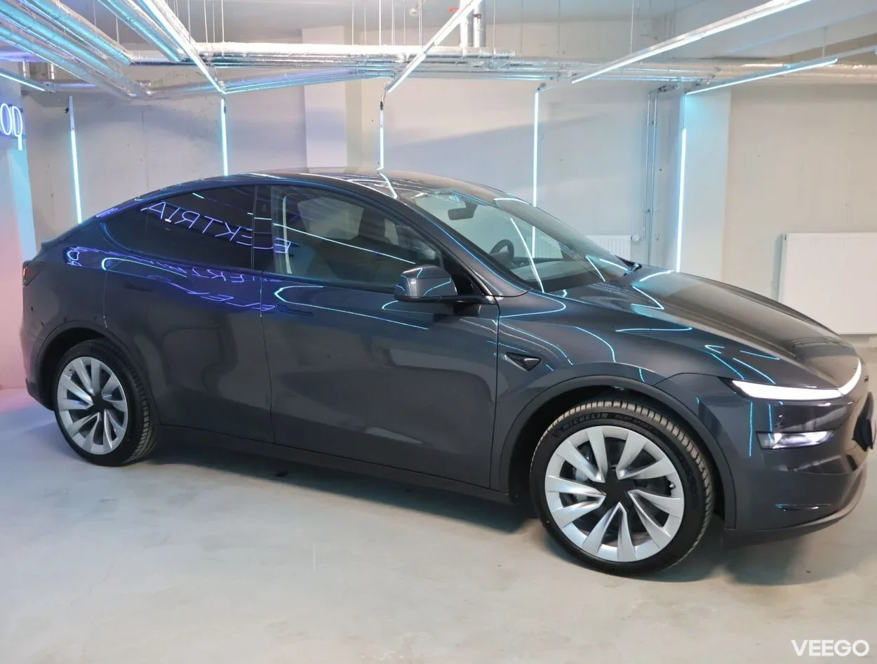 Tesla Model Y Premium Long Range Dual Motor AWD Juniper 378kW