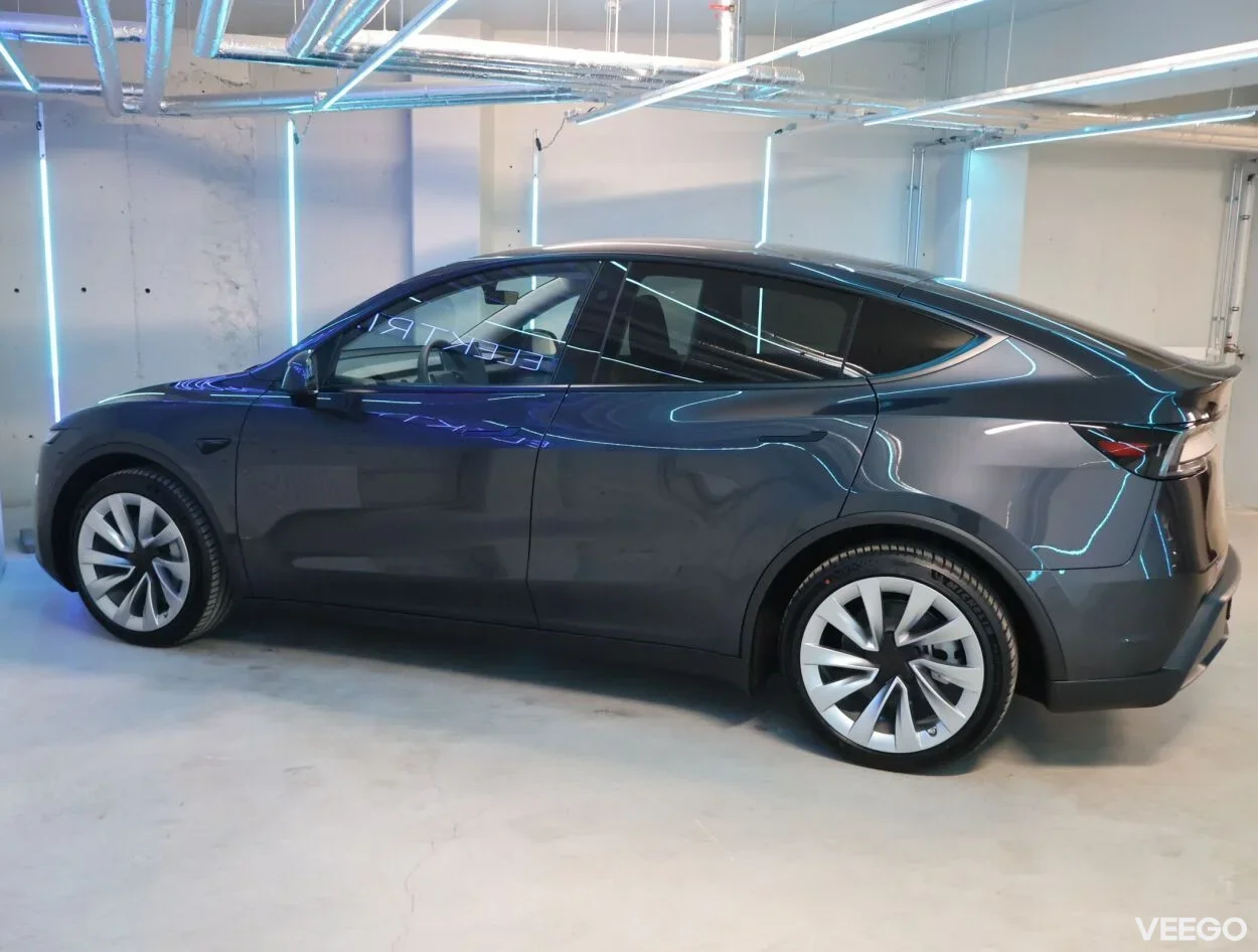 Tesla Model Y Premium Long Range Dual Motor AWD Juniper 378kW
