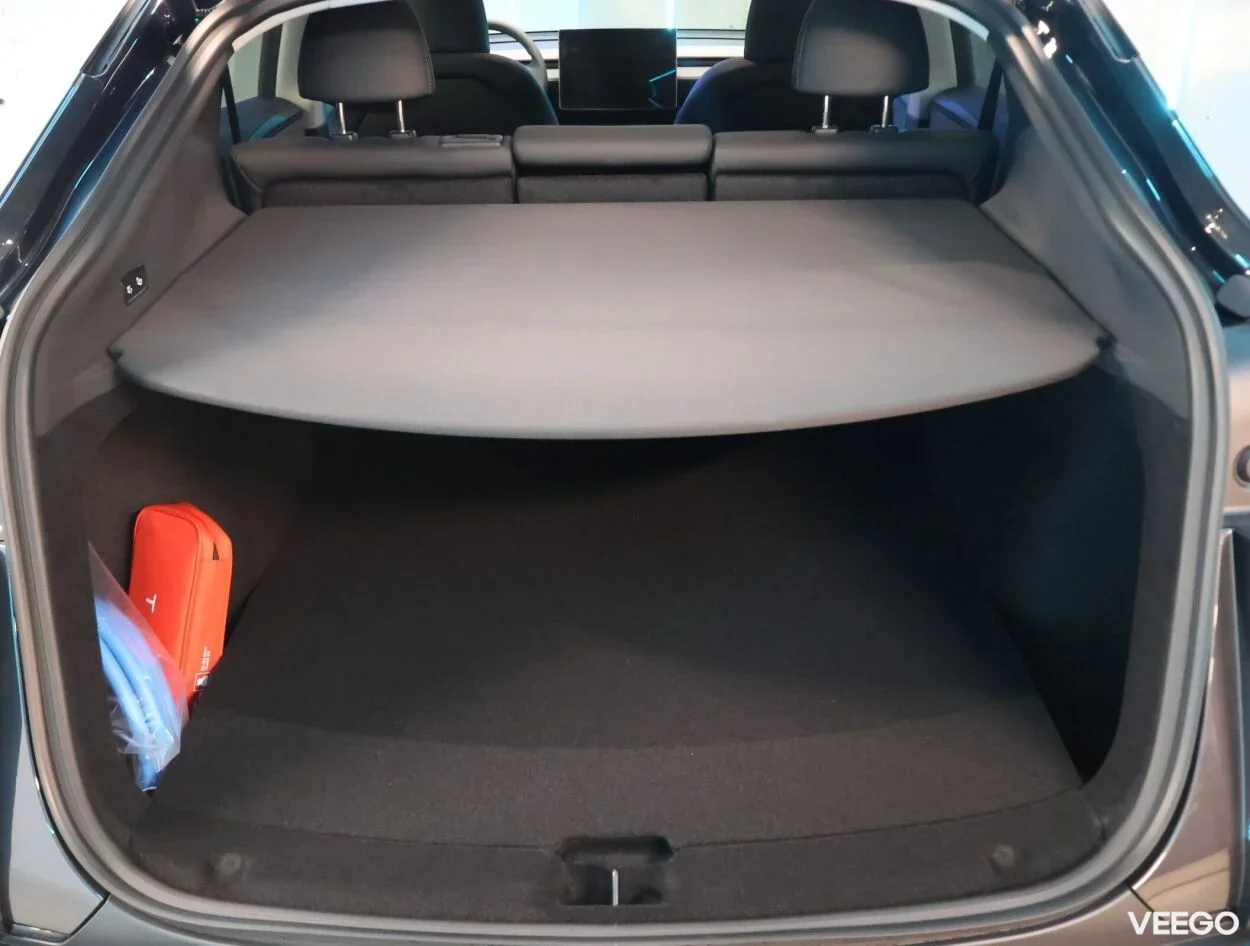Tesla Model Y Premium Long Range Dual Motor AWD Juniper 378kW