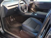 Tesla Model Y Premium Long Range Dual Motor AWD Juniper 378kW thumbnail