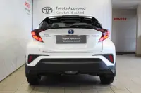 Toyota C-HR Luxury 1.8 72kW thumbnail