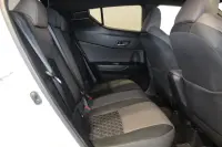 Toyota C-HR Luxury 1.8 72kW thumbnail