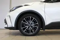Toyota C-HR Luxury 1.8 72kW thumbnail