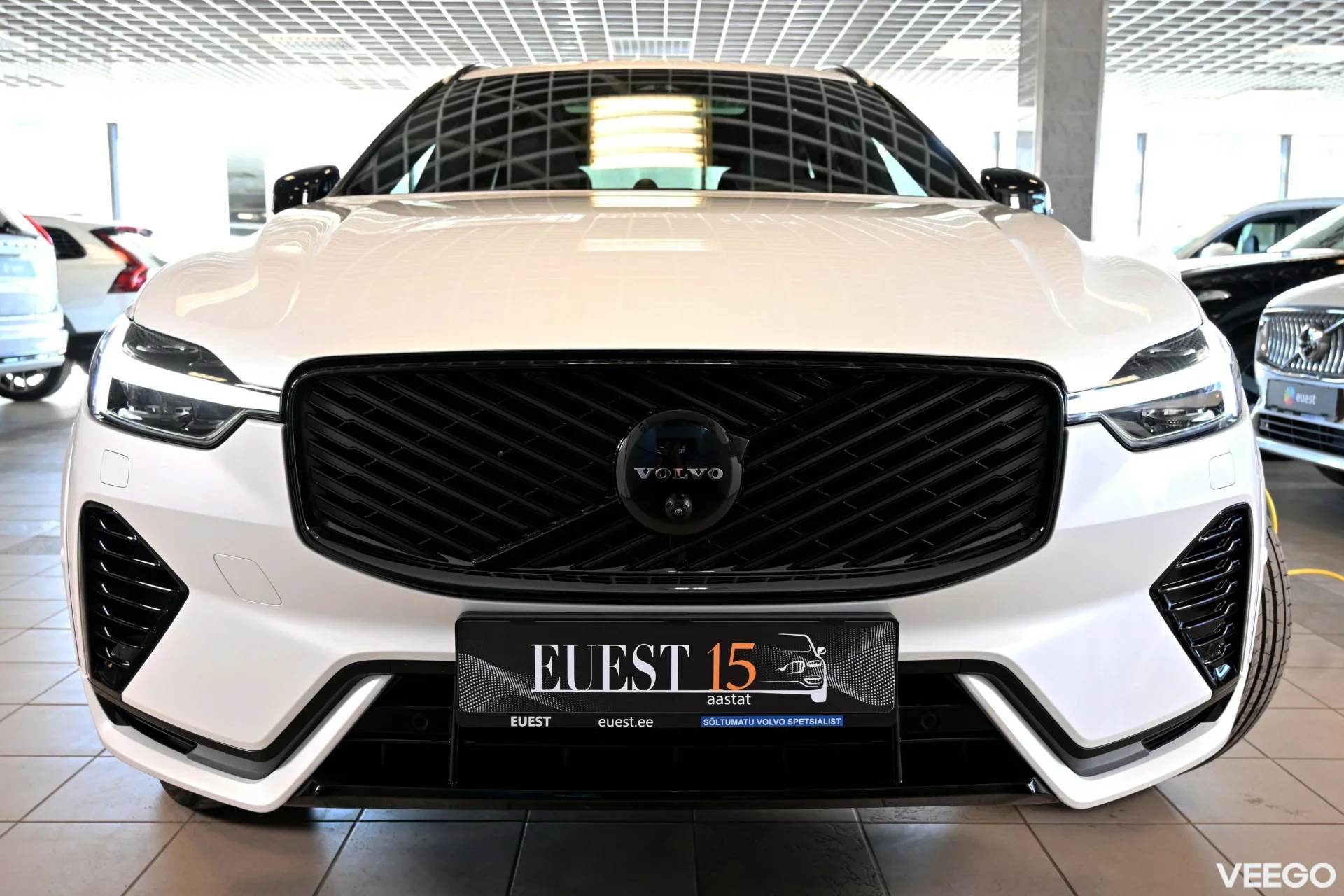Volvo XC60 AWD T8 4C B&W LUXURY+ ULTRA BLACK INTELLI FULL 2 335kW