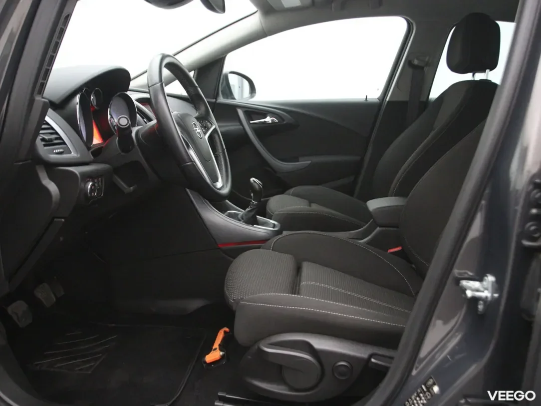 Opel Astra 1.6 100kW