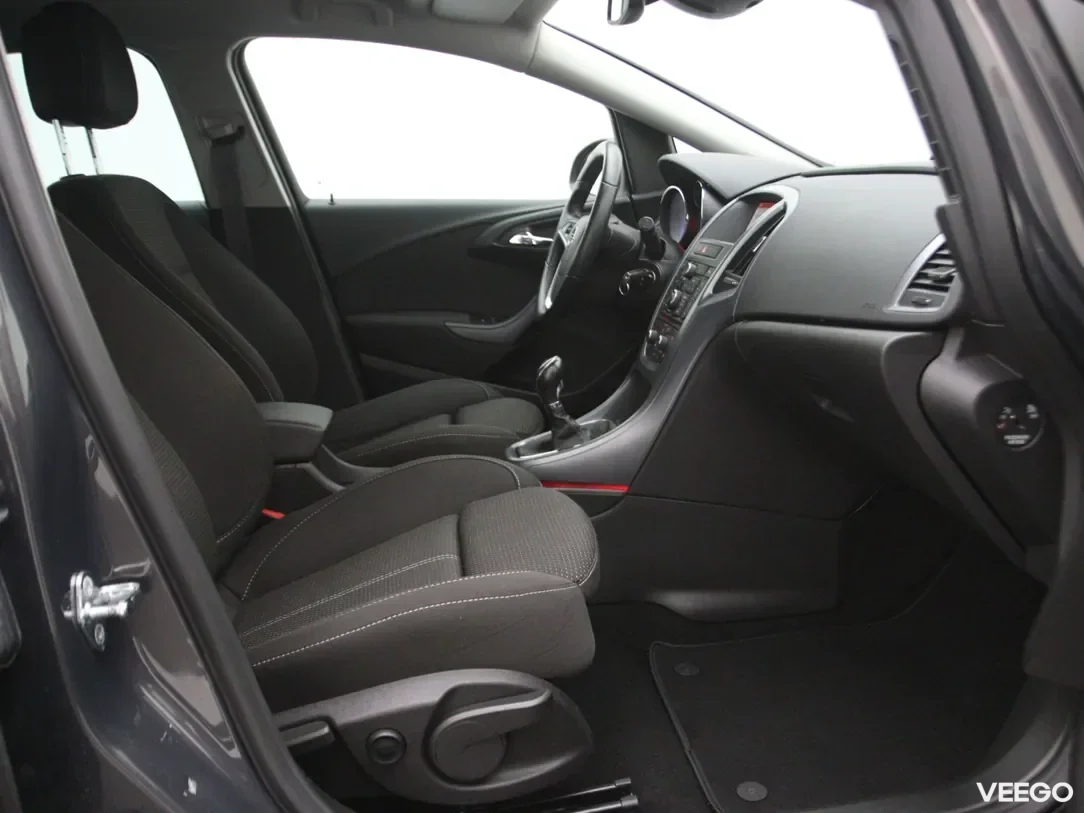 Opel Astra 1.6 100kW