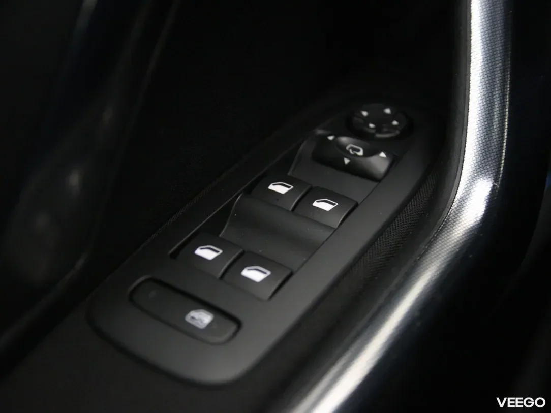 Peugeot 2008 1.2 81kW