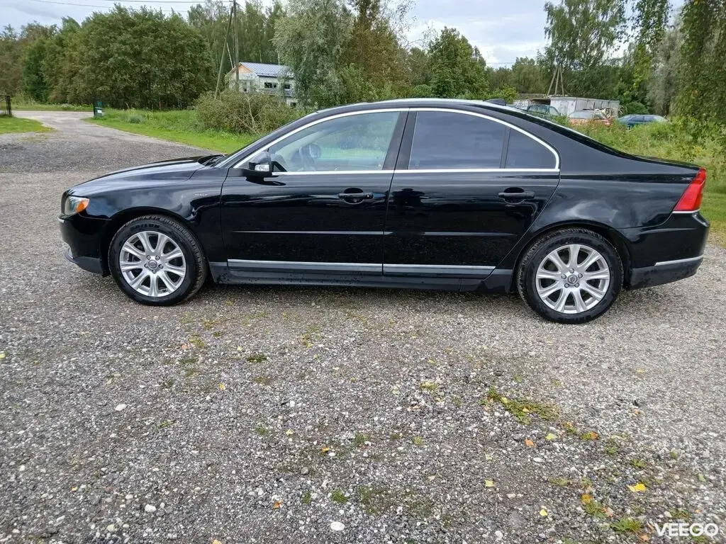 Volvo S80 MOMENTUM 2.5 147kW