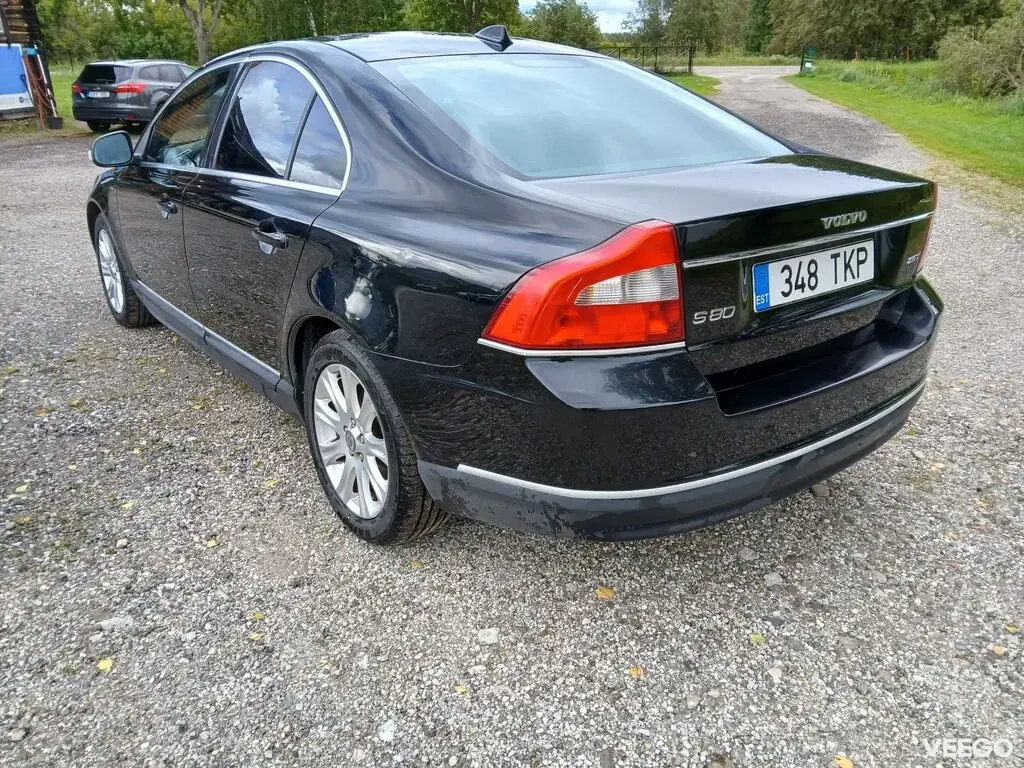 Volvo S80 MOMENTUM 2.5 147kW